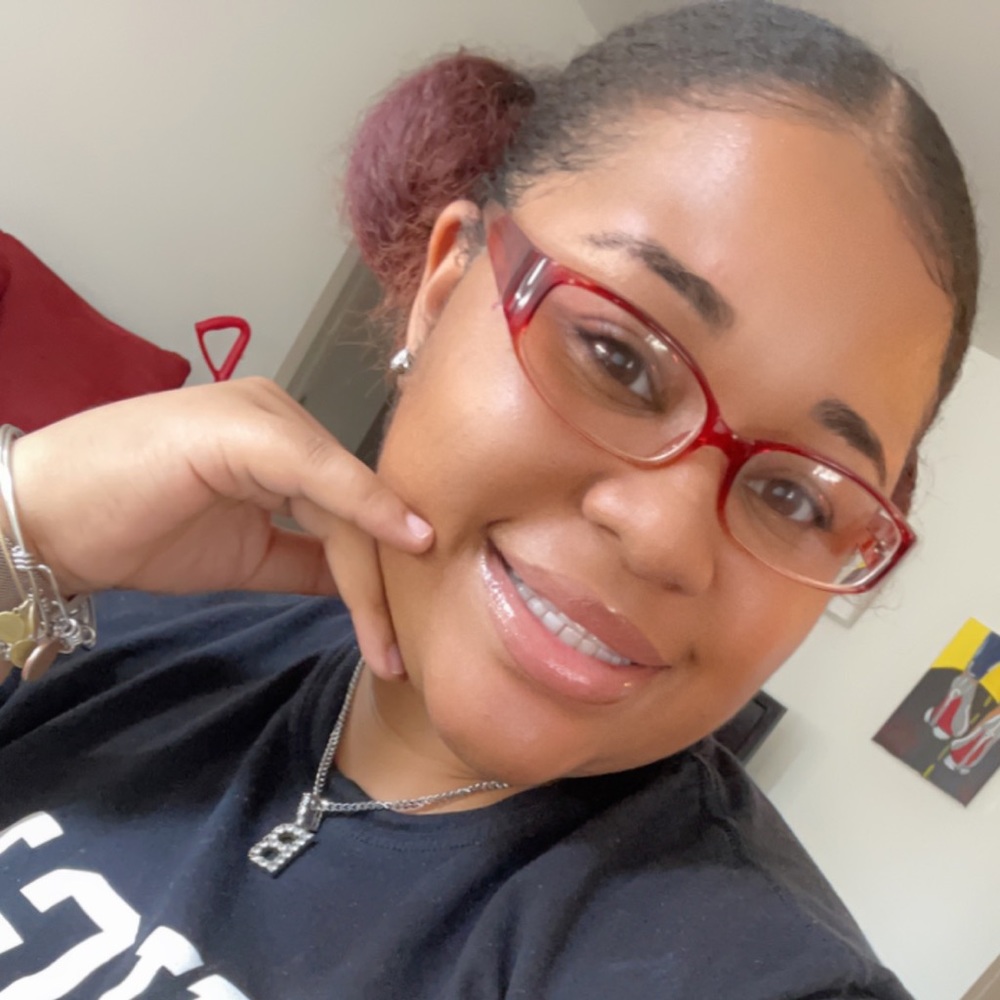 Meet your Posher, Bianca